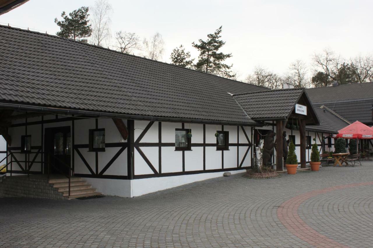 Park Lesny 'U Kaczyny' Hotel Rogow ภายนอก รูปภาพ